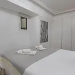 Lovelystay - Vintage Flat Near Santa Justa Elevator! Lisboa