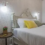 Lovelystay - Vintage Flat Near Santa Justa Elevator! شقة *