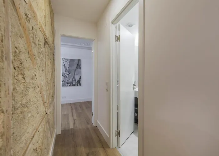 Lovelystay - Vintage Flat Near Santa Justa Elevator! 아파트 *